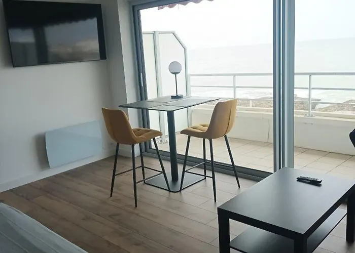 Neuf Avec Terrasse Sur Et Garage A - Fr-1-494-207 * Royan