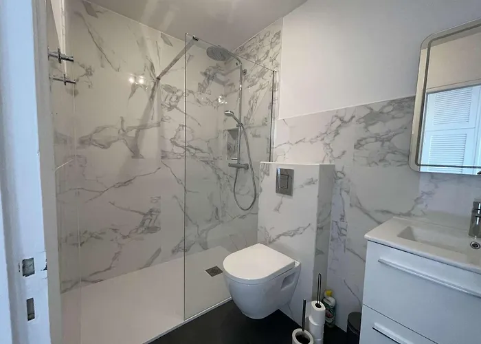 Apartman Neuf Avec Terrasse Sur Et Garage A - Fr-1-494-207 Royan